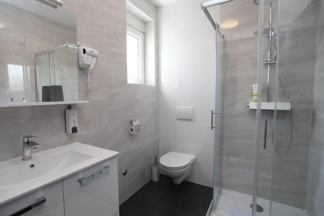 Apartmani Ive Trogir Exterior photo