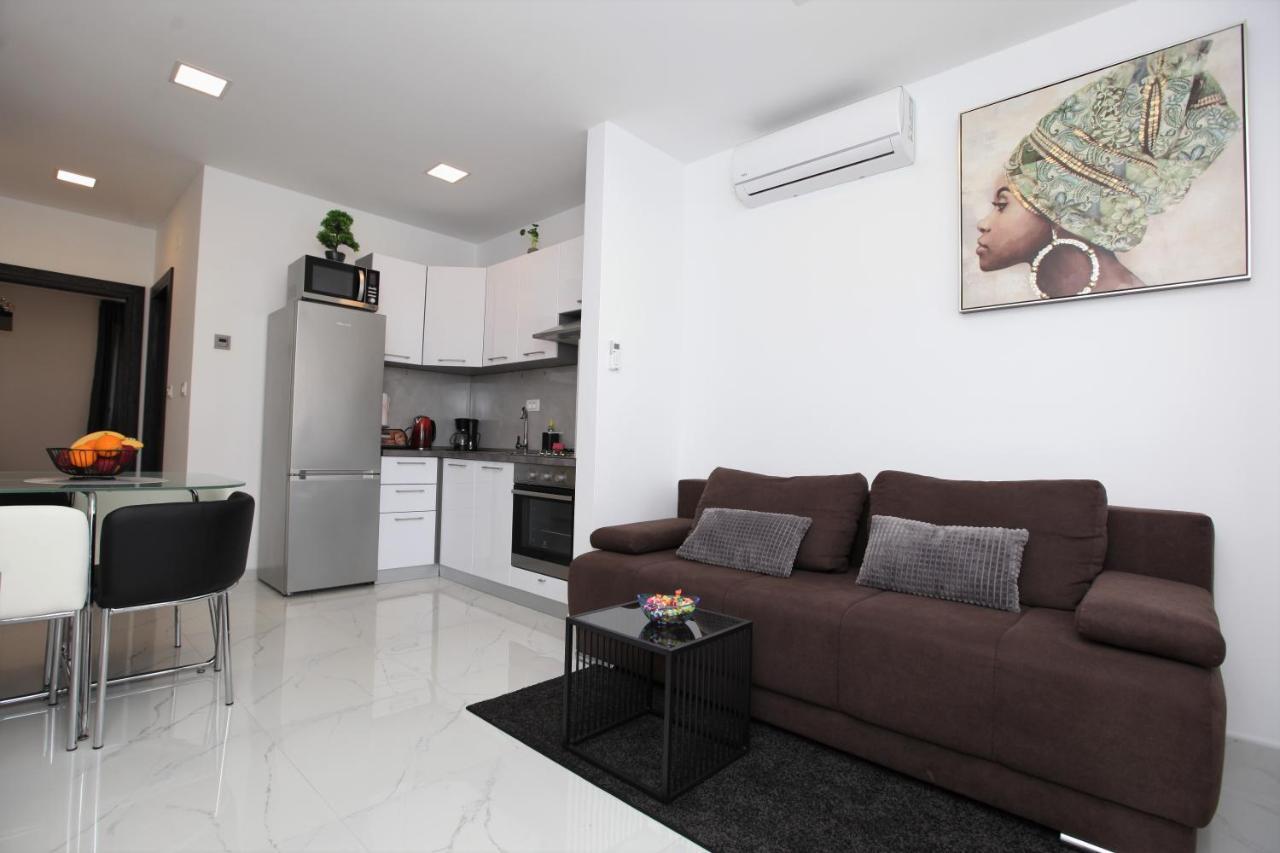 Apartmani Ive Trogir Exterior photo